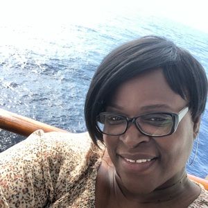 Meet your Posher, Sandra